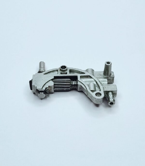 Chainsaw Oil Pump - Image 4